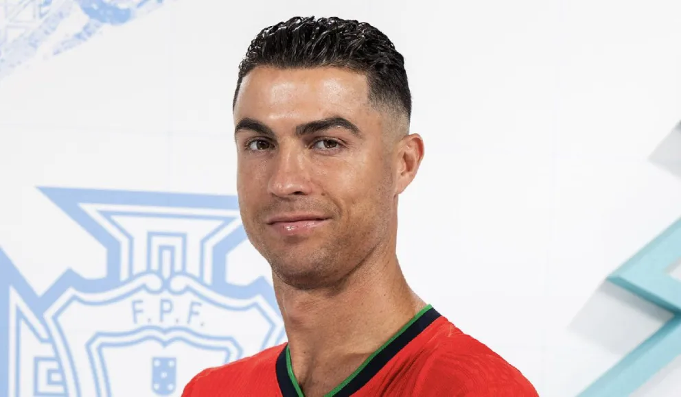 Cristiano Ronaldo presenta su avión privado personalizado: un lujo en el aire