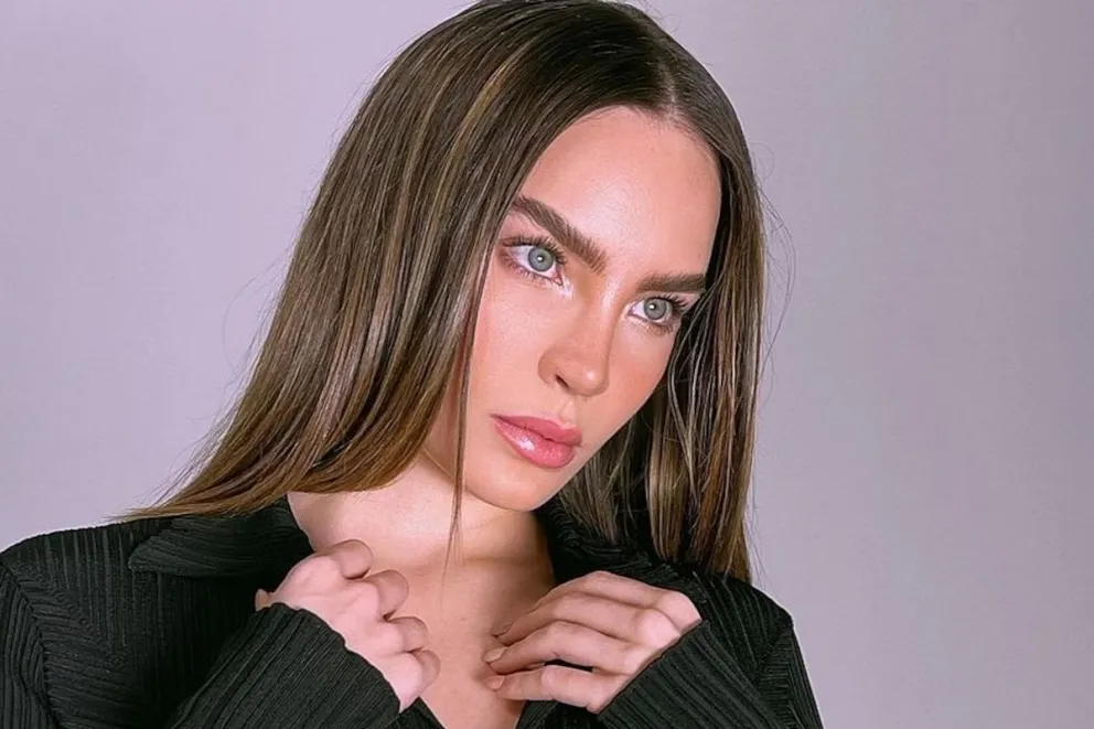 Belinda deslumbra con el look perfecto para Navidad y se convierte en la tendencia del momento