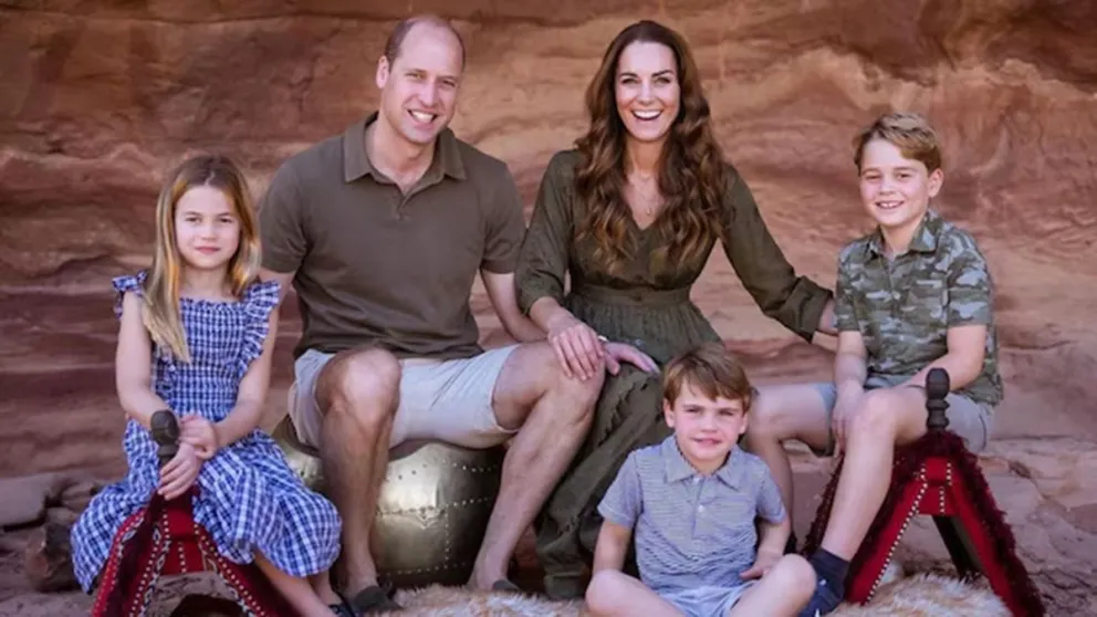 El emotivo saludo navideño de los príncipes Guillermo y Kate Middleton: una imagen llena de esperanza