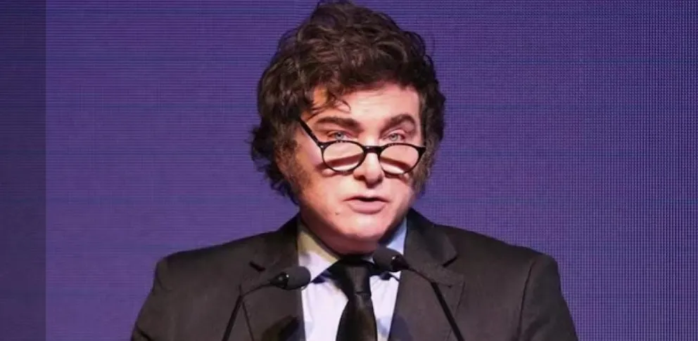 Javier Milei confirmó que el próximo lunes se eliminará el impuesto PAIS