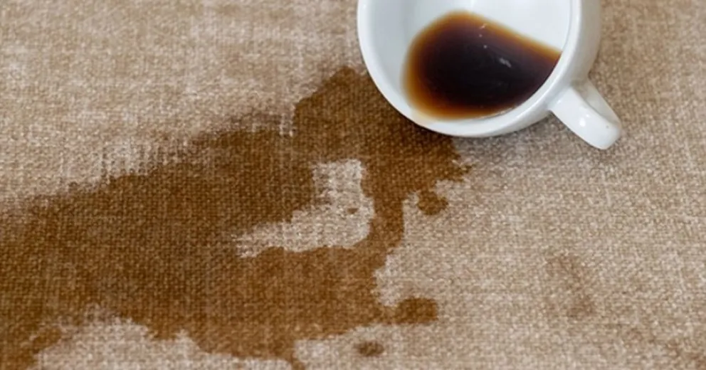 caf&eacute; - manchas