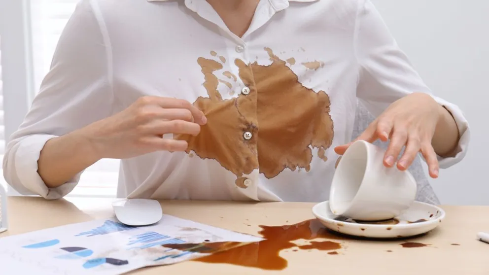 El efectivo truco para eliminar manchas de café en telas de algodón: tus prendas como recién compradas