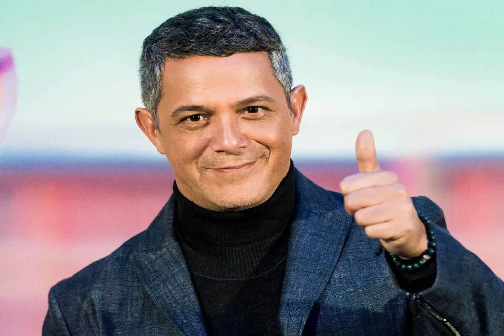 No te lo vas a creer: la sorprendente noticia sobre Alejandro Sanz y su novia