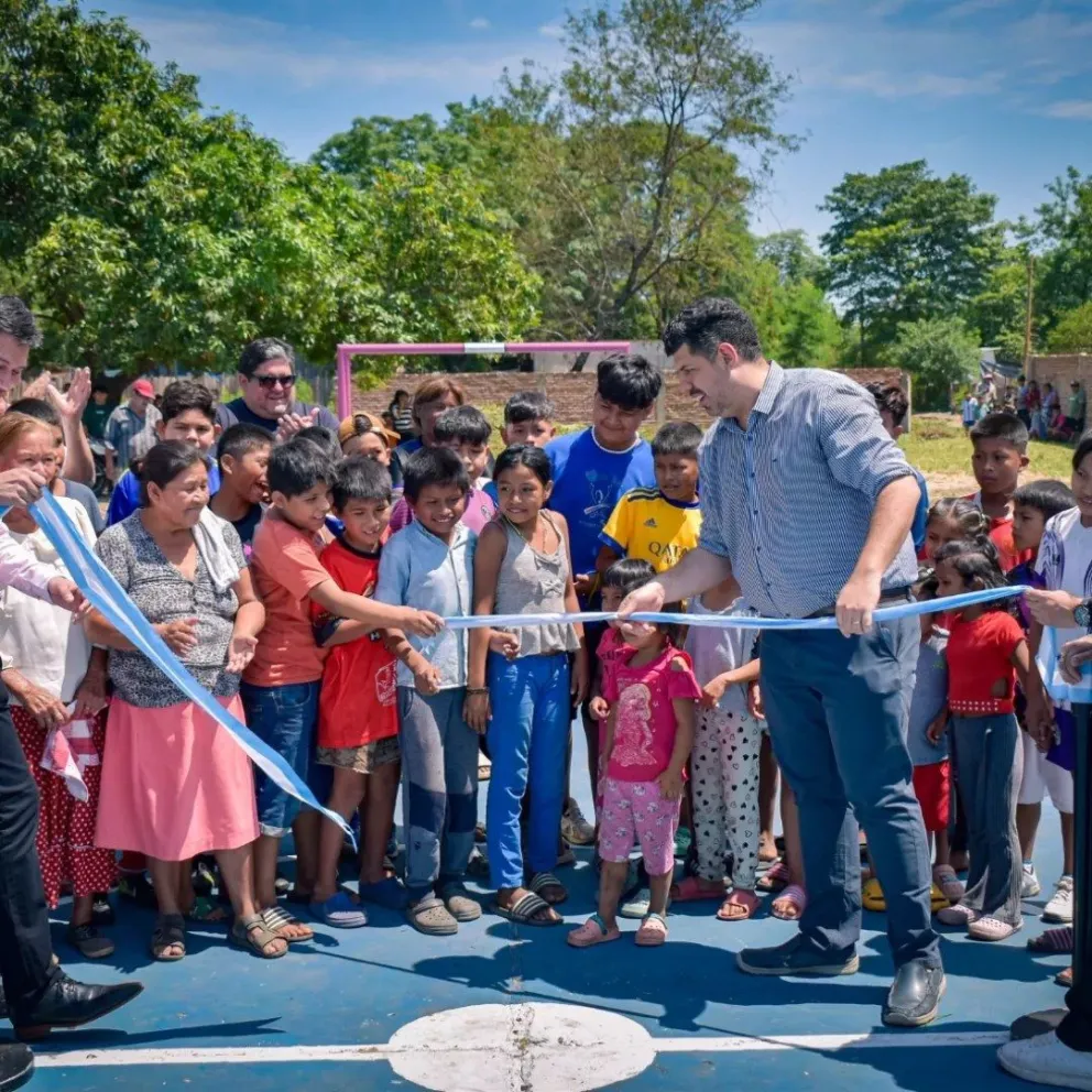 Tartagal avanza: Franco Hernández Berni inauguró el nuevo playón deportivo en Sachapera