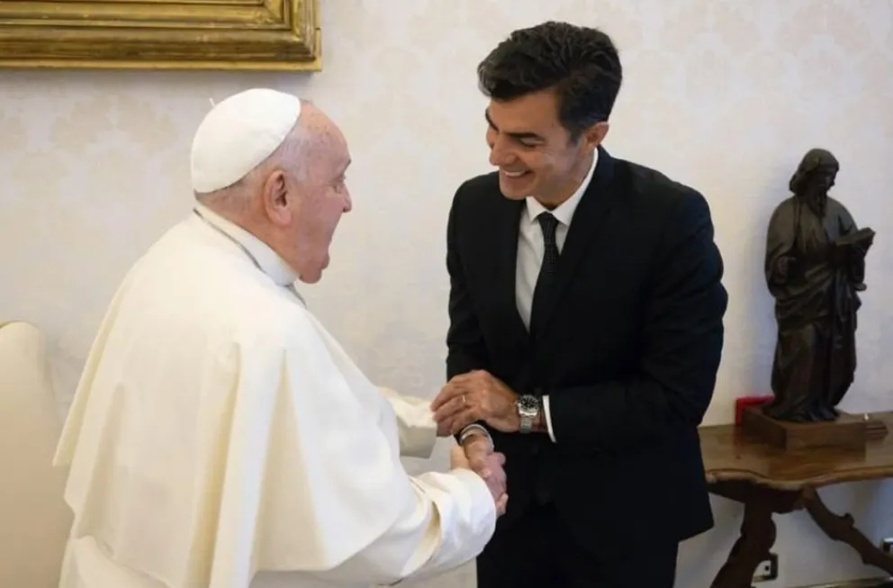 Juan Manuel Urtubey y su familia visitaron al Papa Francisco: un mensaje de solidaridad y justicia para el país