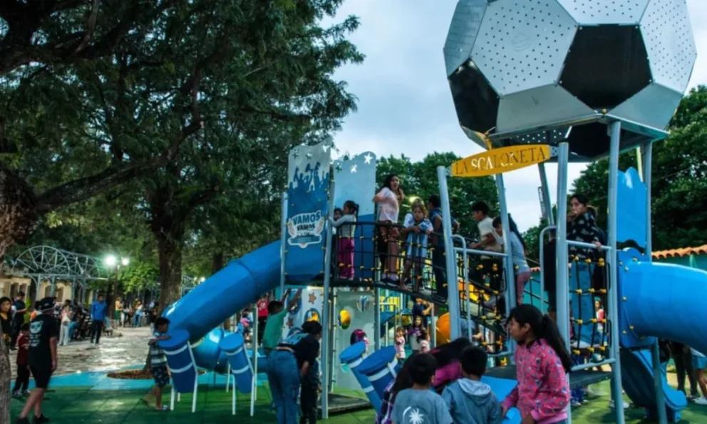 Renovación y modernización en la Plaza San Martín en El Carril: un espacio inclusivo para toda la familia