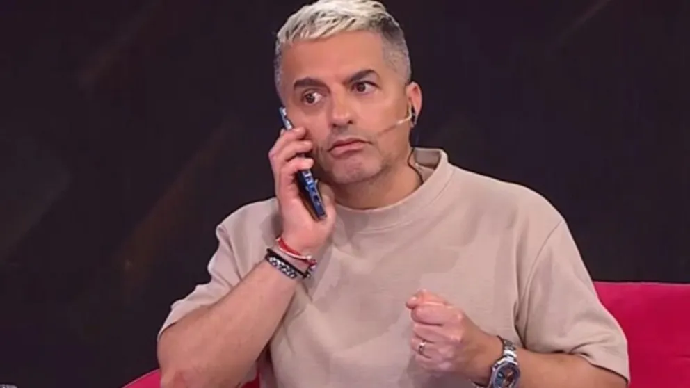La misteriosa llamada que recibió Ángel de Brito en vivo y dejó a todos en suspenso: qué le dijeron