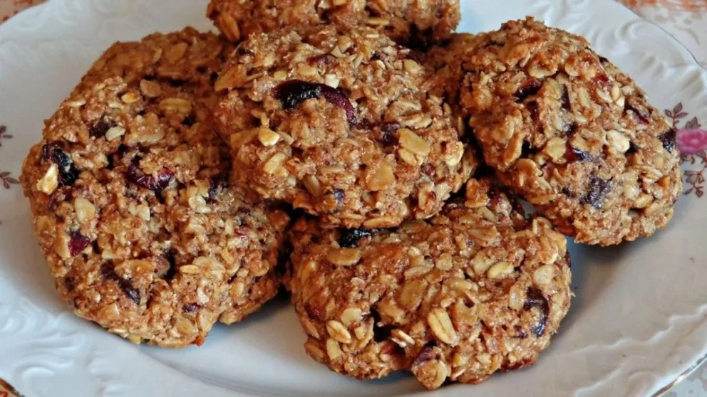 La receta más fácil y saludable de galletas de avena sin horno: el snack sin azúcar ideal para tus meriendas