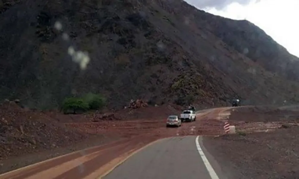 Consecuencias del temporal en Salta: varios tramos de la Ruta 68 están totalmente intransitables