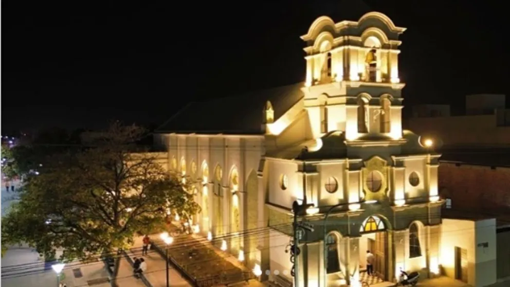 Robo en la parroquia Santa Rosa de Lima: vándalos se llevaron ocho reflectores en General Güemes