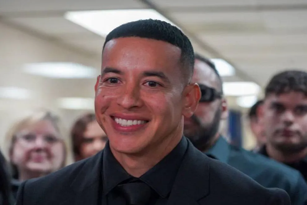 Daddy Yankee quita a su exesposa de sus empresas y pone a esta mujer 