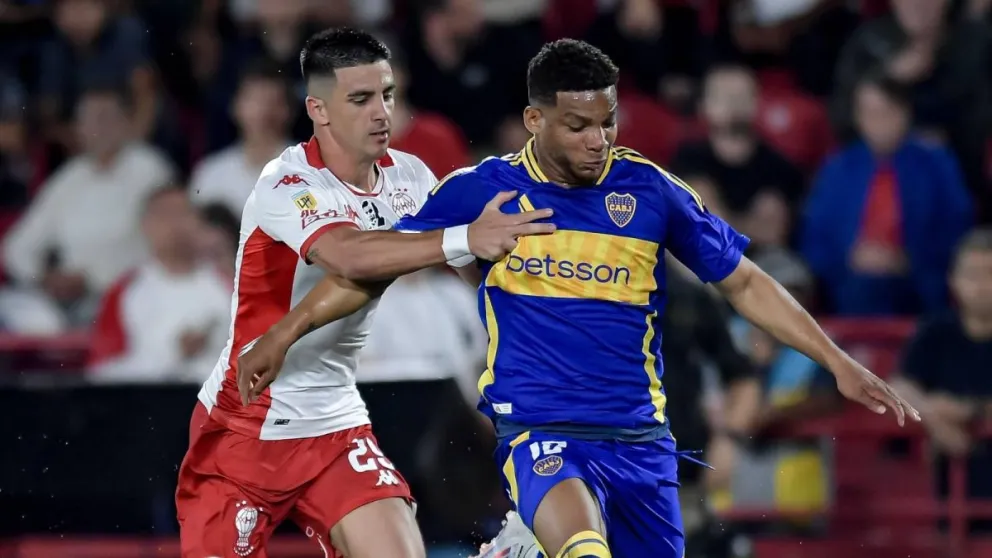Boca Juniors recibe a Huracán en La Bombonera: horario, posibles formaciones y TV