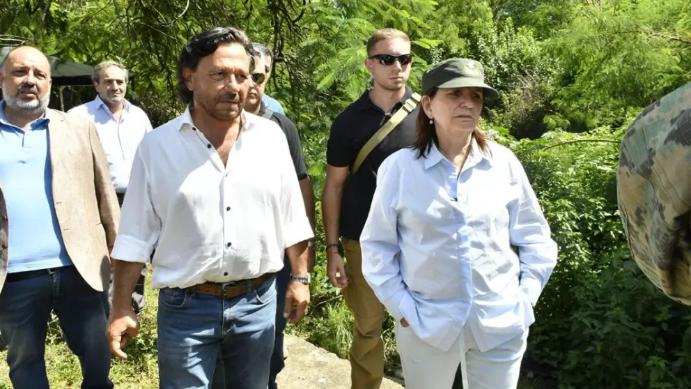 Javier Milei felicitó a Gustavo Sáenz por la construcción del muro fronterizo en Aguas Blancas
