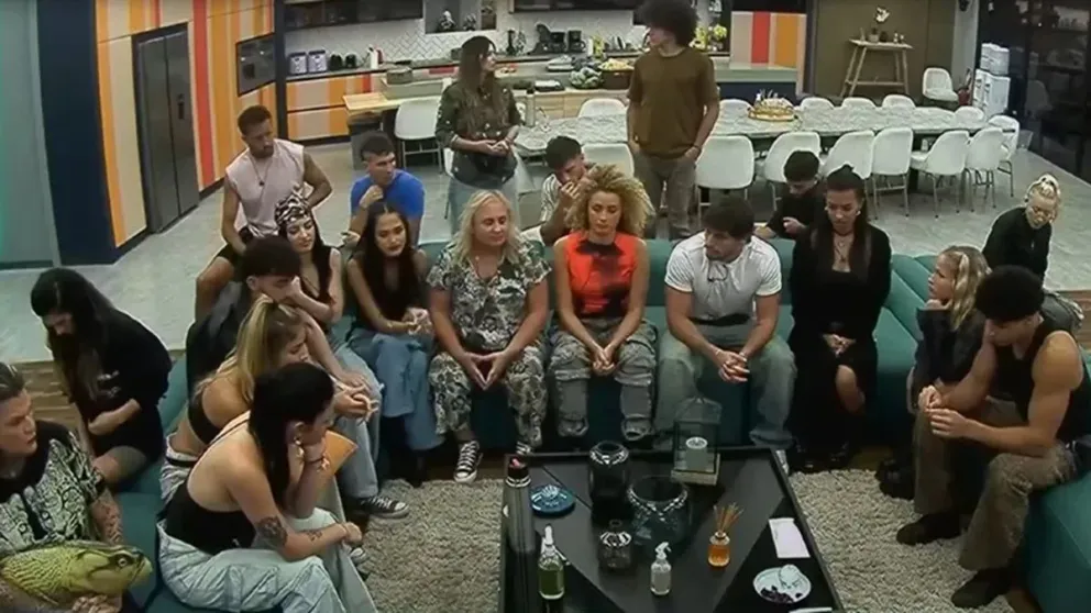 Gran Hermano impuso una fuerte sanción a dos participantes tras un grito del exterior: quiénes son 