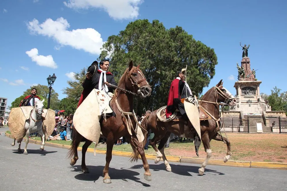 Feriado por la Batalla de Salta: así funcionarán los servicios este jueves 20 de febrero