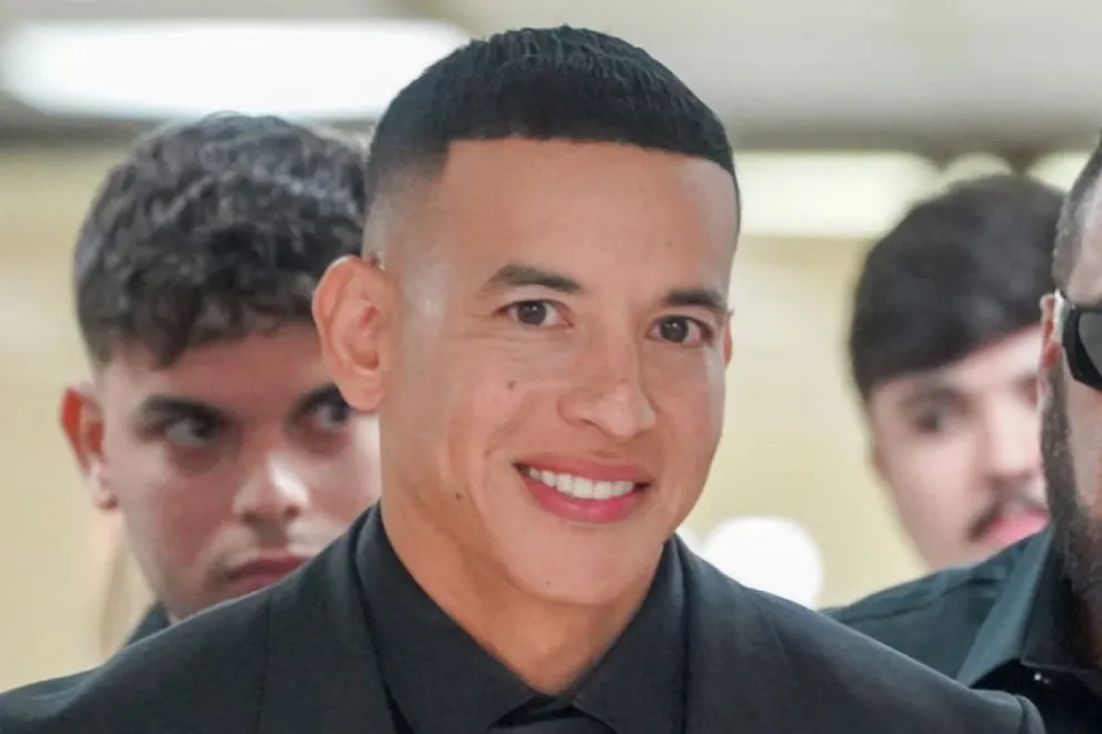 Daddy Yankee y el Premio Lo Nuestro: ¿celebración o controversia?, la opinión pública en fuego
