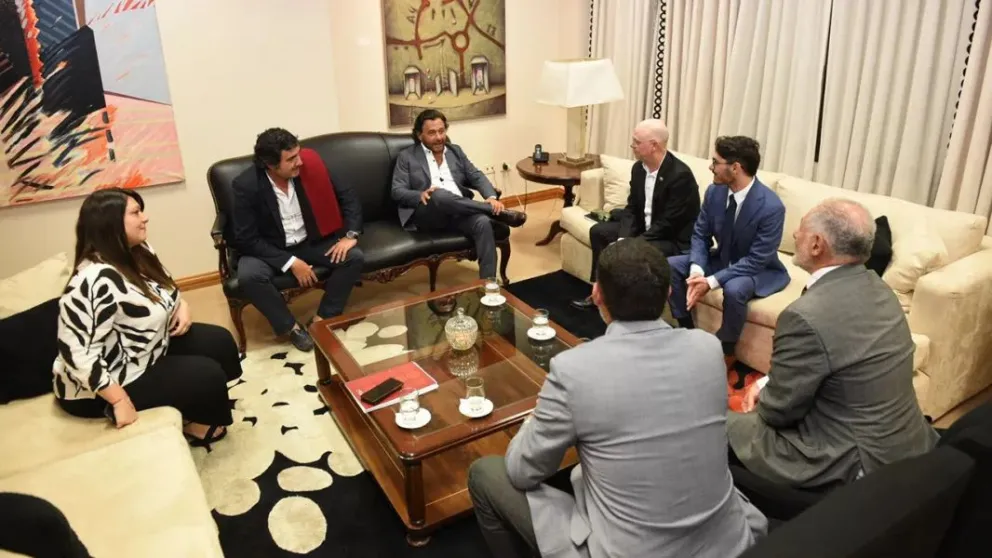 Gustavo Sáenz recibió al CEO de Marhen Lithium para avanzar en un proyecto de litio de USD 30 millones