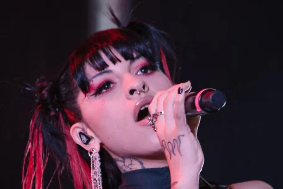 Cazzu renace: así se ve ahora con su impactante cambio de look 