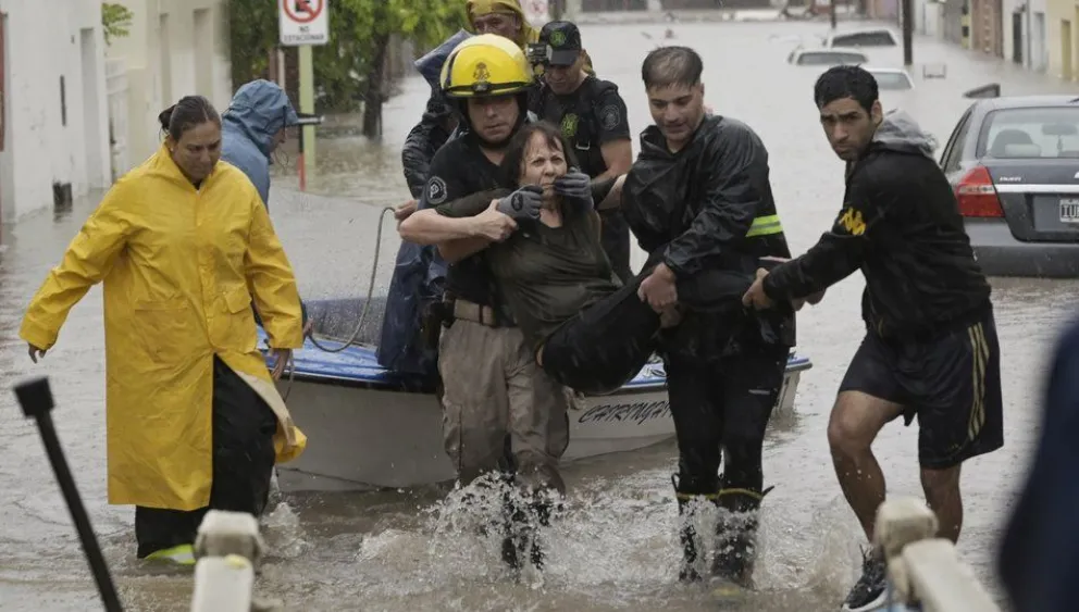 Trágico temporal en Bahía Blanca: ya son 10 los muertos y más de 1.300 evacuados 
