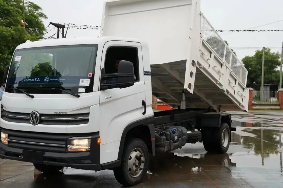 Para mejorar los servicios, la Municipalidad de Metán incorporó un nuevo camión volquete