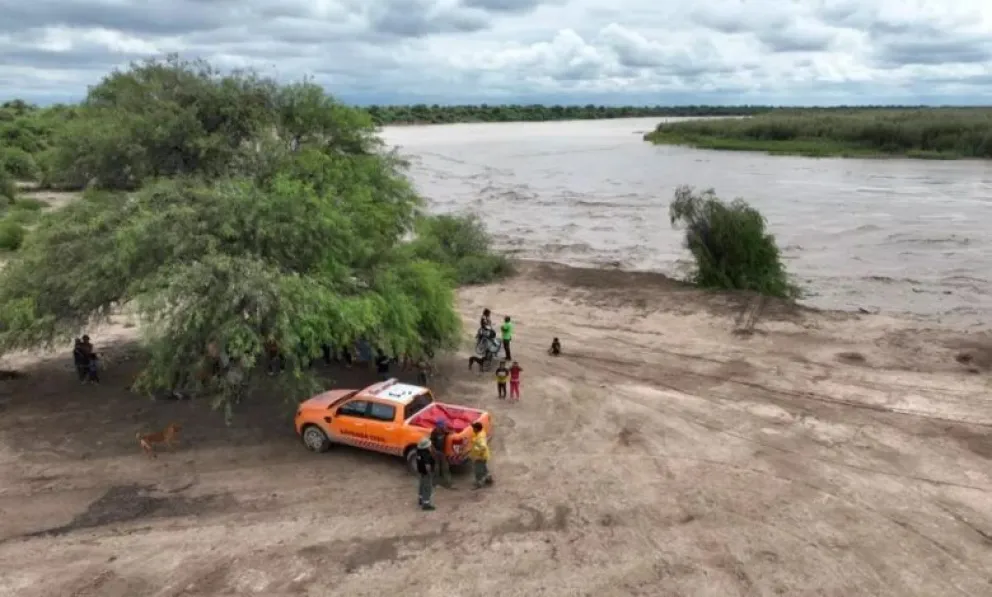Lluvias torrenciales aislaron a comunidades en el norte de Salta: riesgo de inundaciones y caminos intransitables