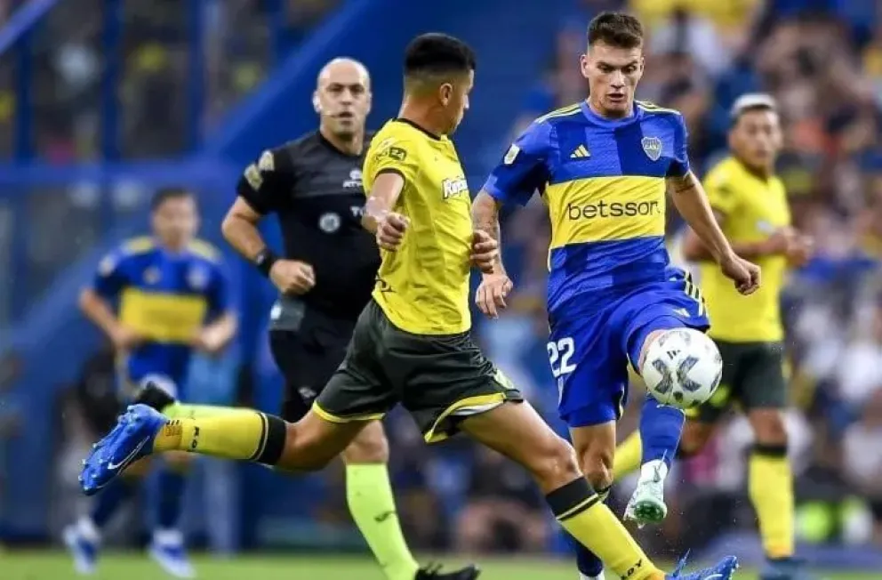 Boca recibe a Defensa y Justicia en La Bombonera: hora, posibles formaciones y TV
