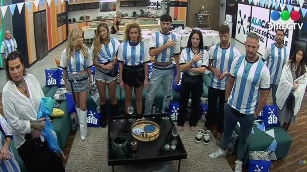 Emoción y fútbol en Gran Hermano: los participantes disfrutaron del Argentina-Brasil pero uno se distanció del festejo