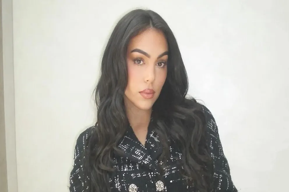 Georgina Rodríguez brilla con la manicura 'Ojo de Gato': la tendencia primaveral que arrasa