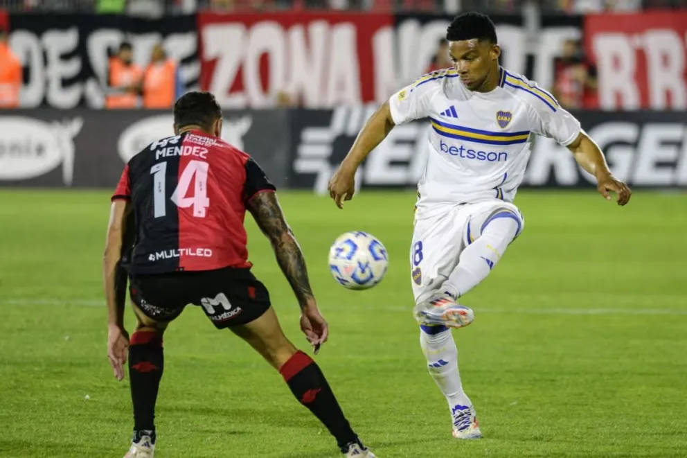Newell´s le sacó el invicto a Boca Juniors con una contundente victoria por 2 a 0