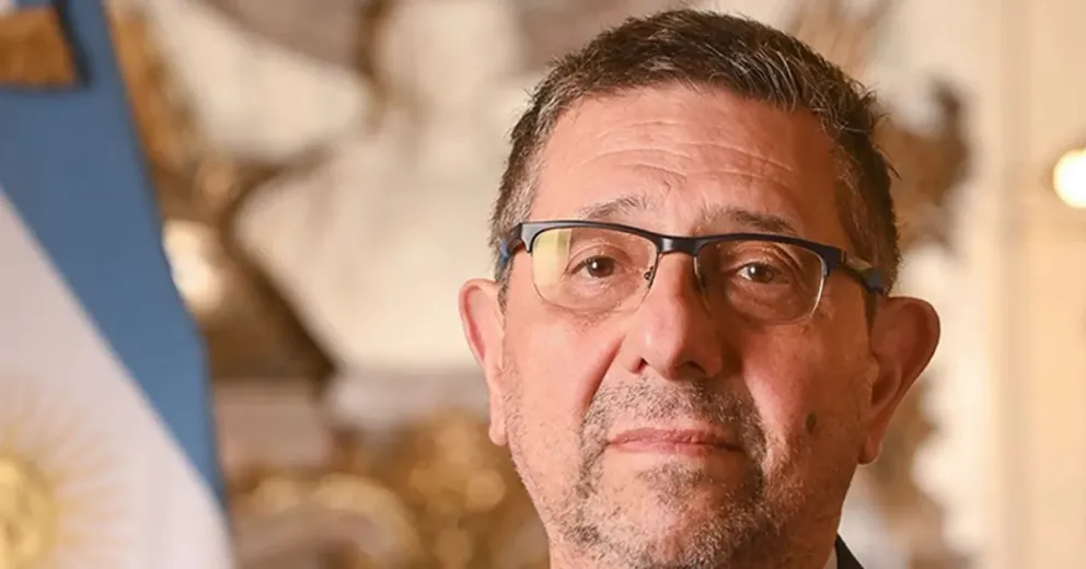 Nueva baja en el Gobierno: renunció el secretario de Legal y Técnica, Dante Herrera Bravo