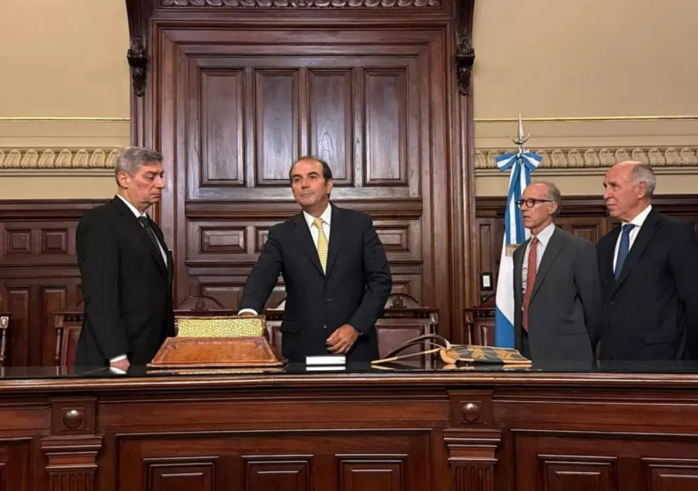 Tras el rechazo del Senado, un Juez federal busca impedir el ejercicio de Manuel García-Mansilla en la Corte