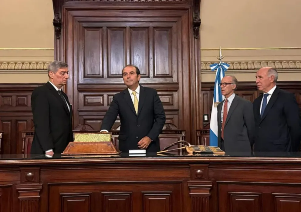 Manuel García-Mansilla renunció a la Corte Suprema tras el rechazo del Senado y la presión institucional