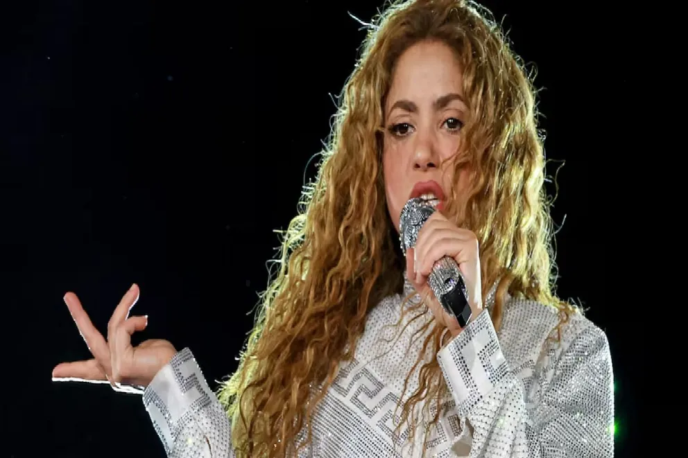 Shakira preocupó a sus fans tras un accidente en pleno concierto en Chile