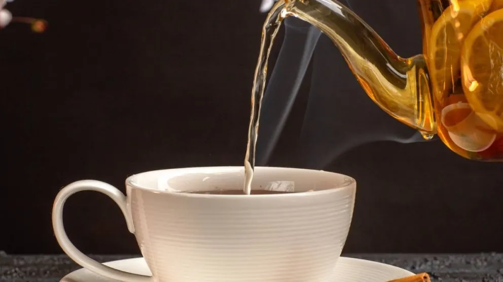 Descubrí los 3 trucos caseros para dejar tus tazas como nuevas: el secreto para blanquearlas sin gastar de más