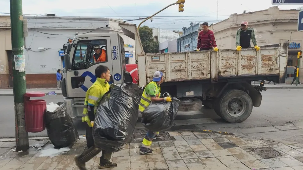 |ÚLTIMO MOMENTO| Multarán a comerciantes por sacar residuos durante el paro nacional