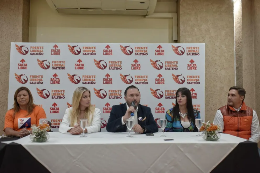 El Frente Liberal Salteño presentó sus candidatos y llamó a "cambiar el status quo" en la provincia