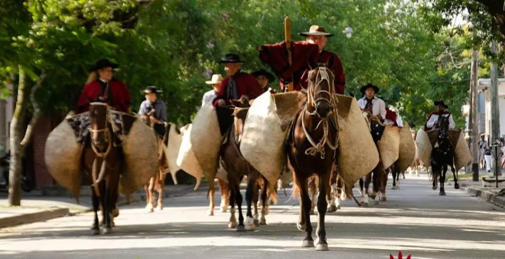 Metán revive su tradición más sentida con la XIII Edición del Vía Crucis Gaucho