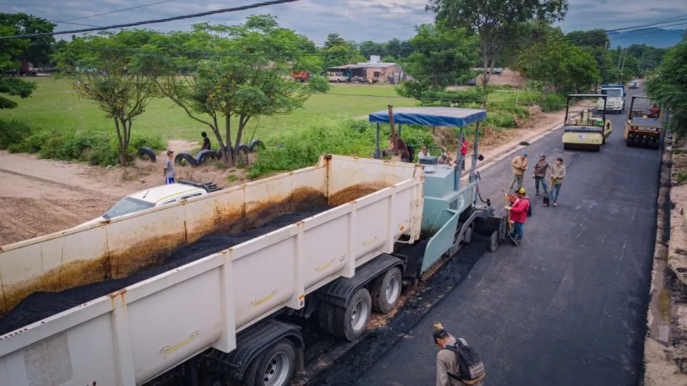Tartagal avanza: se llevan adelante obras de pavimentación para beneficiar a tres barrios