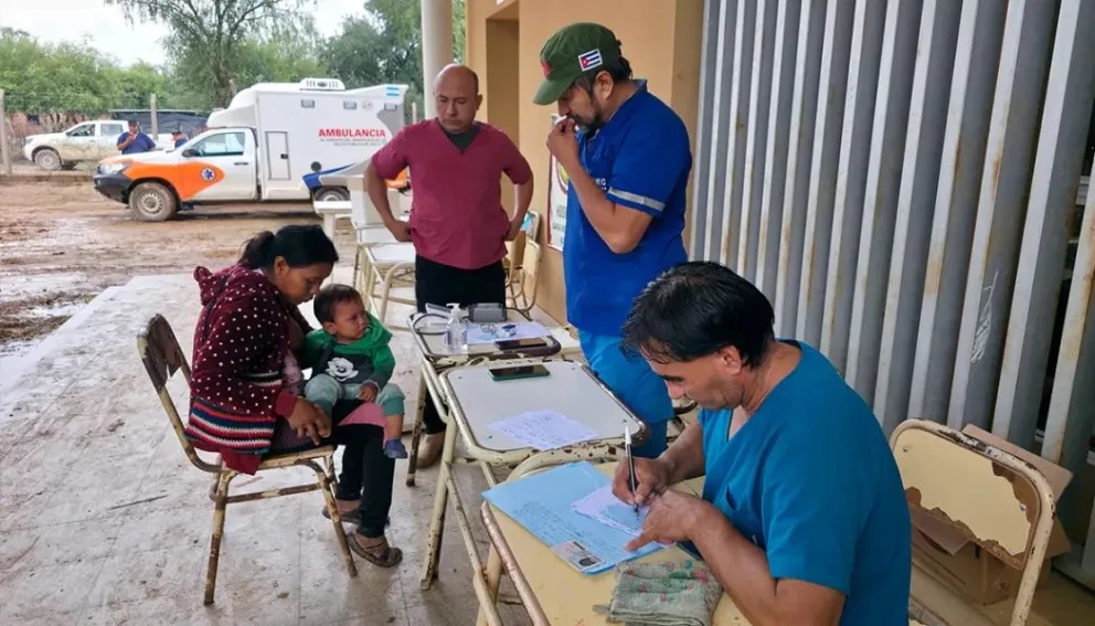 Más de 800 evacuados recibieron atención médica en Santa Victoria Este tras las inundaciones