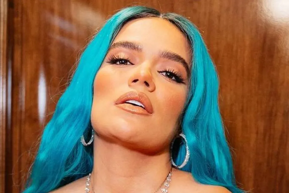Karol G regresó a Instagram, pero una foto aumentó los rumores de un posible embarazo