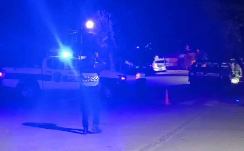 Fuerte accidente en Ruta Nacional 40: volcó la trafic del Grupo Brumas y dos músicos resultaron heridos