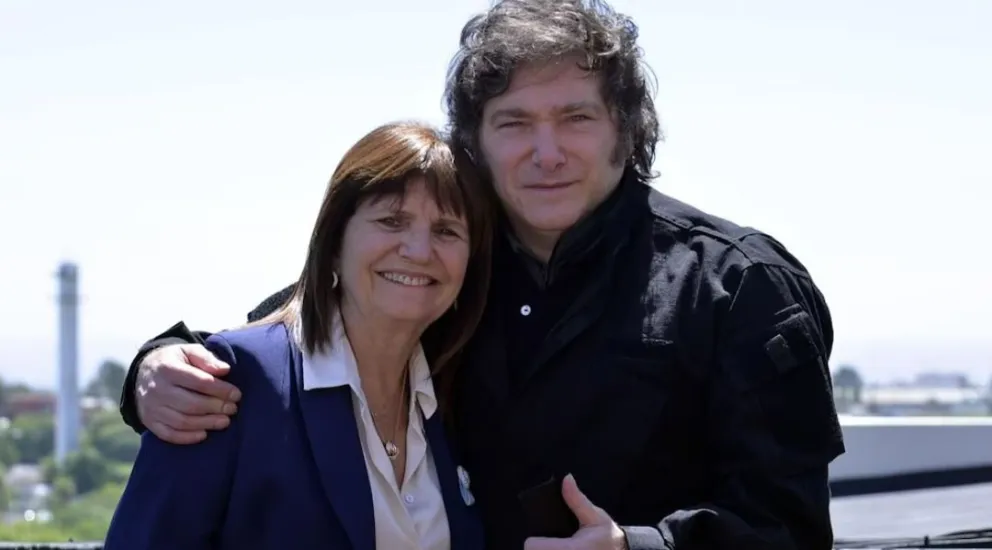 Se rompe el PRO: Patricia Bullrich se afilia a LLA en un acto con Karina Milei y Manuel Adorni