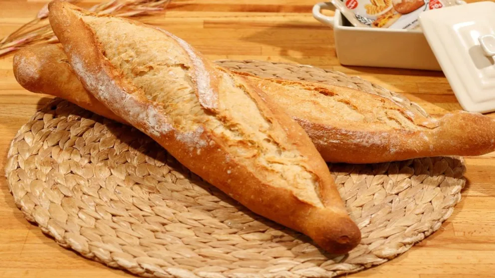 La receta casera más simple para hacer un pan francés perfecto: suave, crocante y delicioso