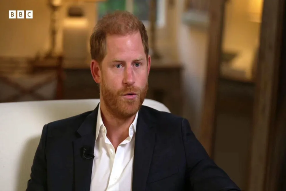 El príncipe Harry rompe el silencio y expone la traición que lo alejó de toda su familia