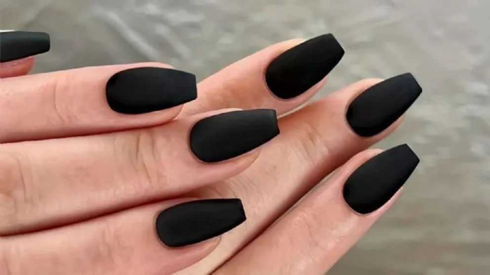 Adiós a los tonos oscuros clásicos: los nuevos colores de Nail Art que le darán vida a tus uñas