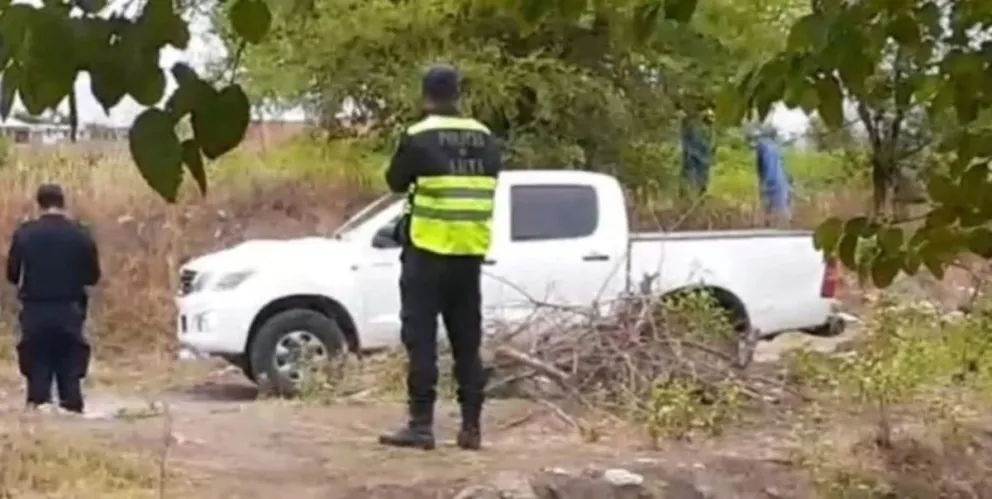 Madrugada del horror: encontraron el cuerpo sin vida de una mujer en un baldío de Villa El Sol