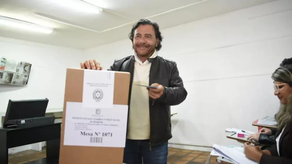 Elecciones en Salta: Gustavo Sáenz se impone en el Senado y gana 11 de las 12 bancas en juego