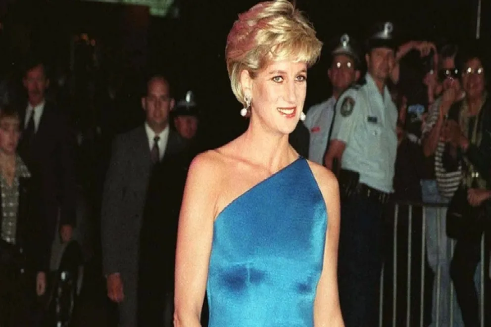 Lady Di y su icónico vestido lencero: así triunfó en la MET Gala que hizo historia en 1996