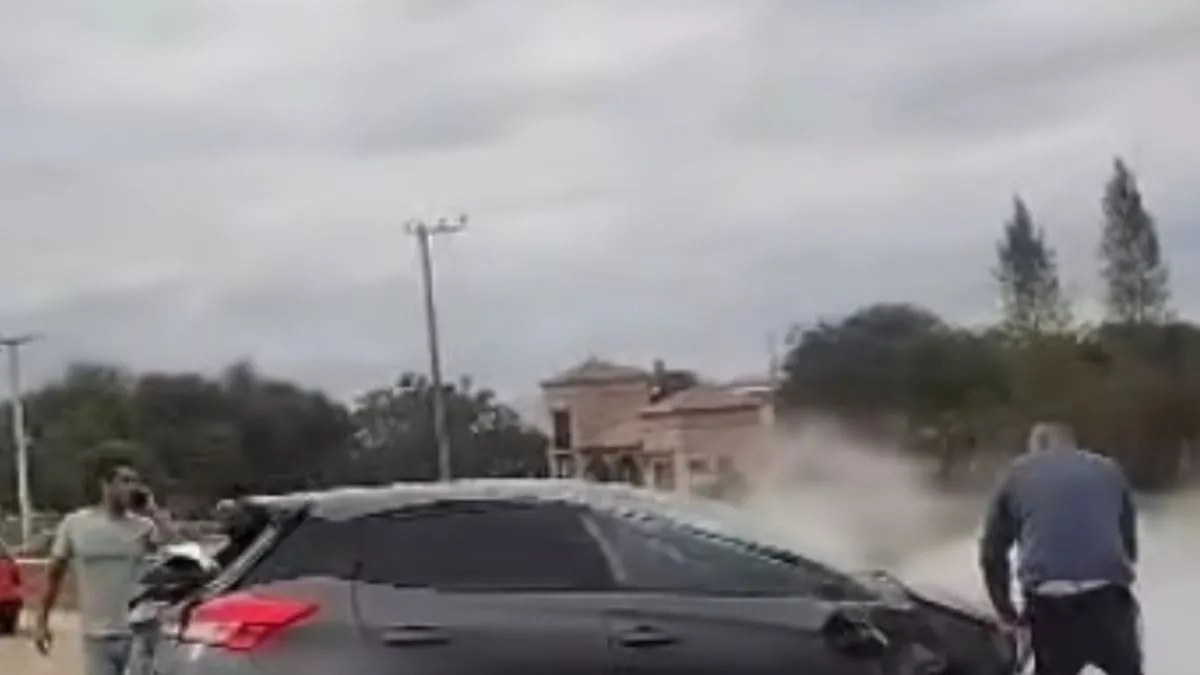 Autom&oacute;vil se incendi&oacute; 