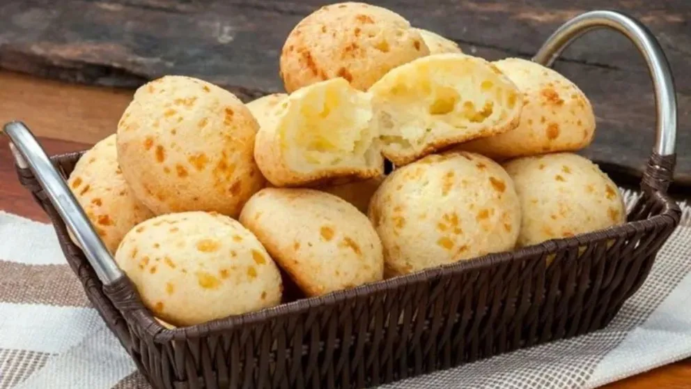Sorprendé con esta receta de pancitos de queso que se derriten en la boca: muy fácil y con solo 4 ingredientes